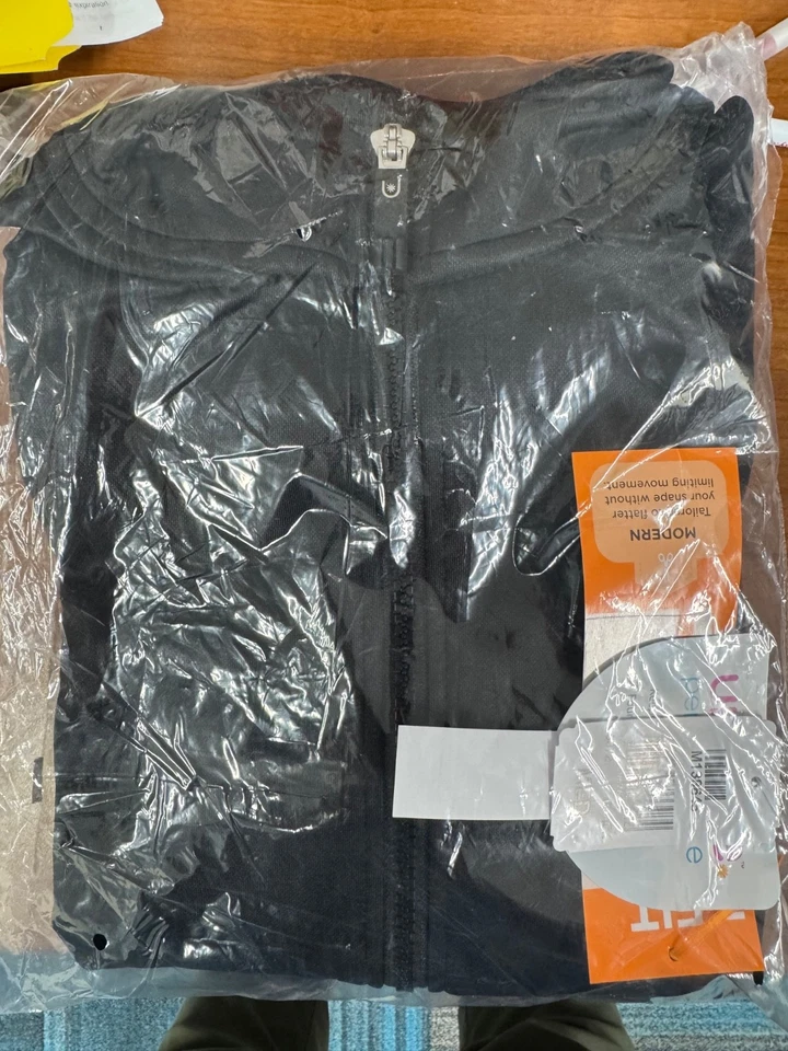 Chaqueta Médica Urban Performance Ajuste Moderno con Cremallera Negra Talla Mediana M138645 Foto 3 de 4