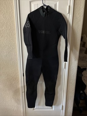 XCEL Axis Mens 3/2mm Full Wetsuit Back Zip 2XL or XXL