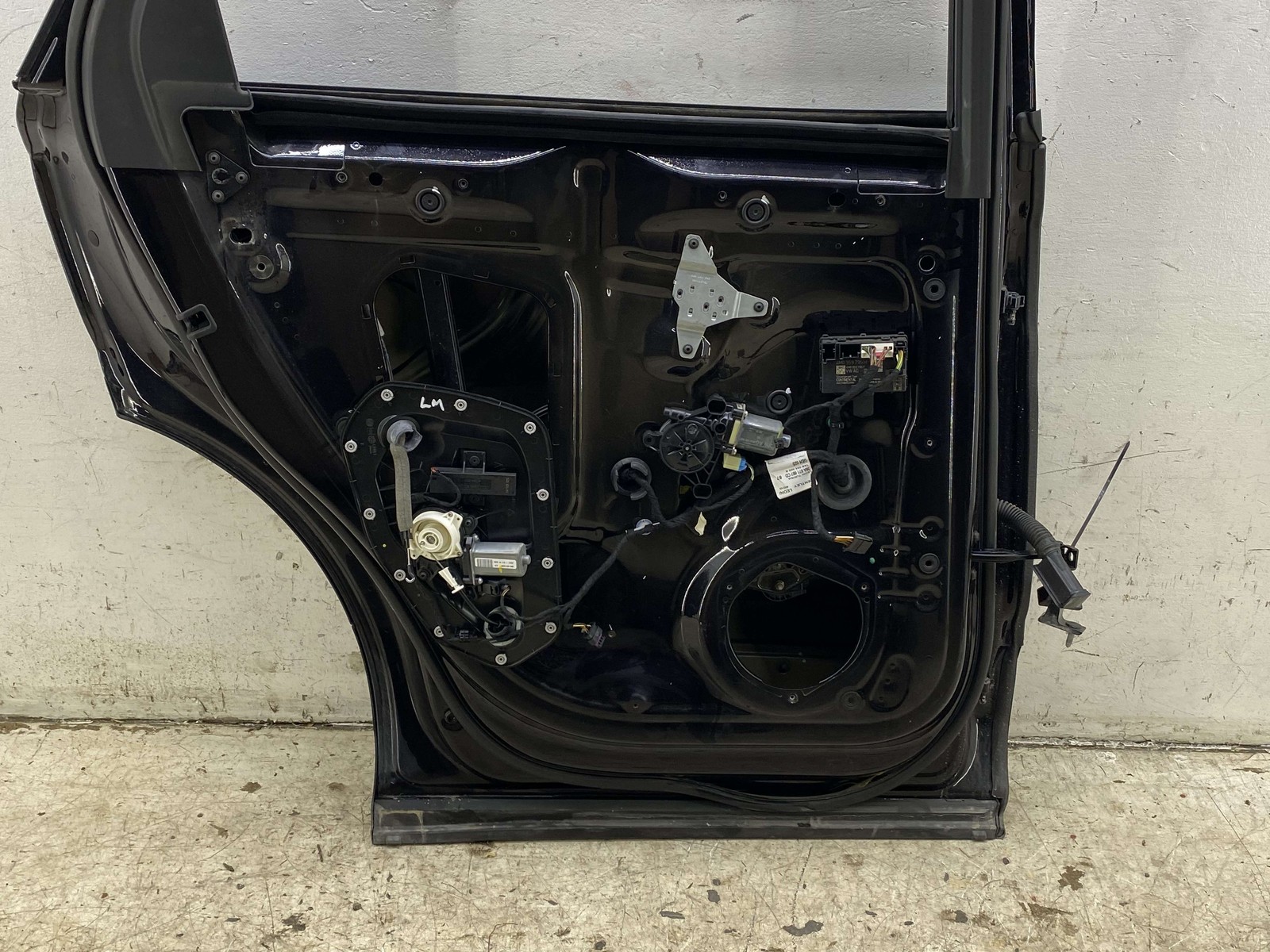 Bentley Bentayga 2015-2020 Rear Left Door framework
