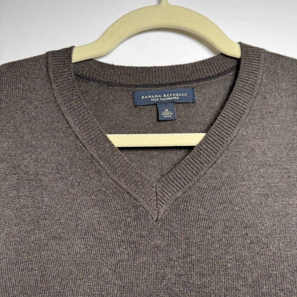 Suéter Banana Republic Seda Cachemira Cuello en V Para Hombre Mediano Marrón Prendas de Punto Foto 3 de 4