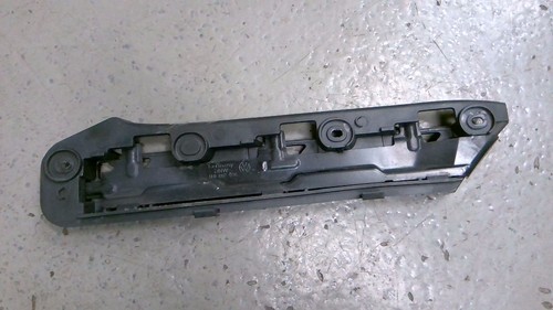 Halter Halterung Stoßstange Vorne Rechts 1T0807050 VW Touran 1.9 TDI DPF Bj 2006