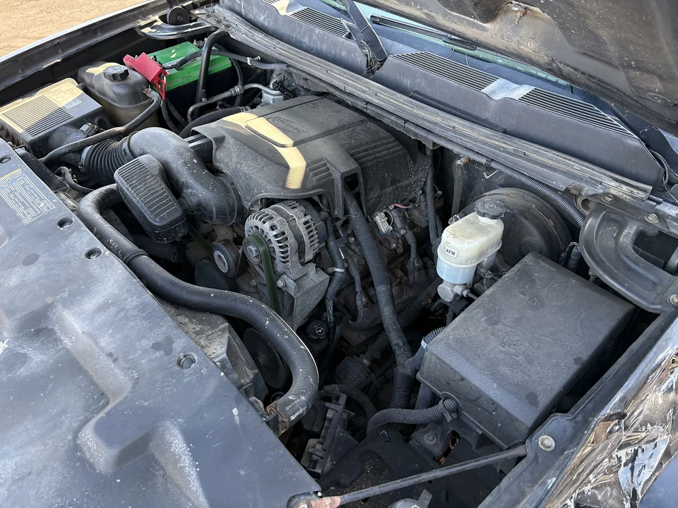 Used Washer Fluid Reservoir fits: 2010 Chevrolet Silverado 1500 pickup  Grade A - Image 2 of 4