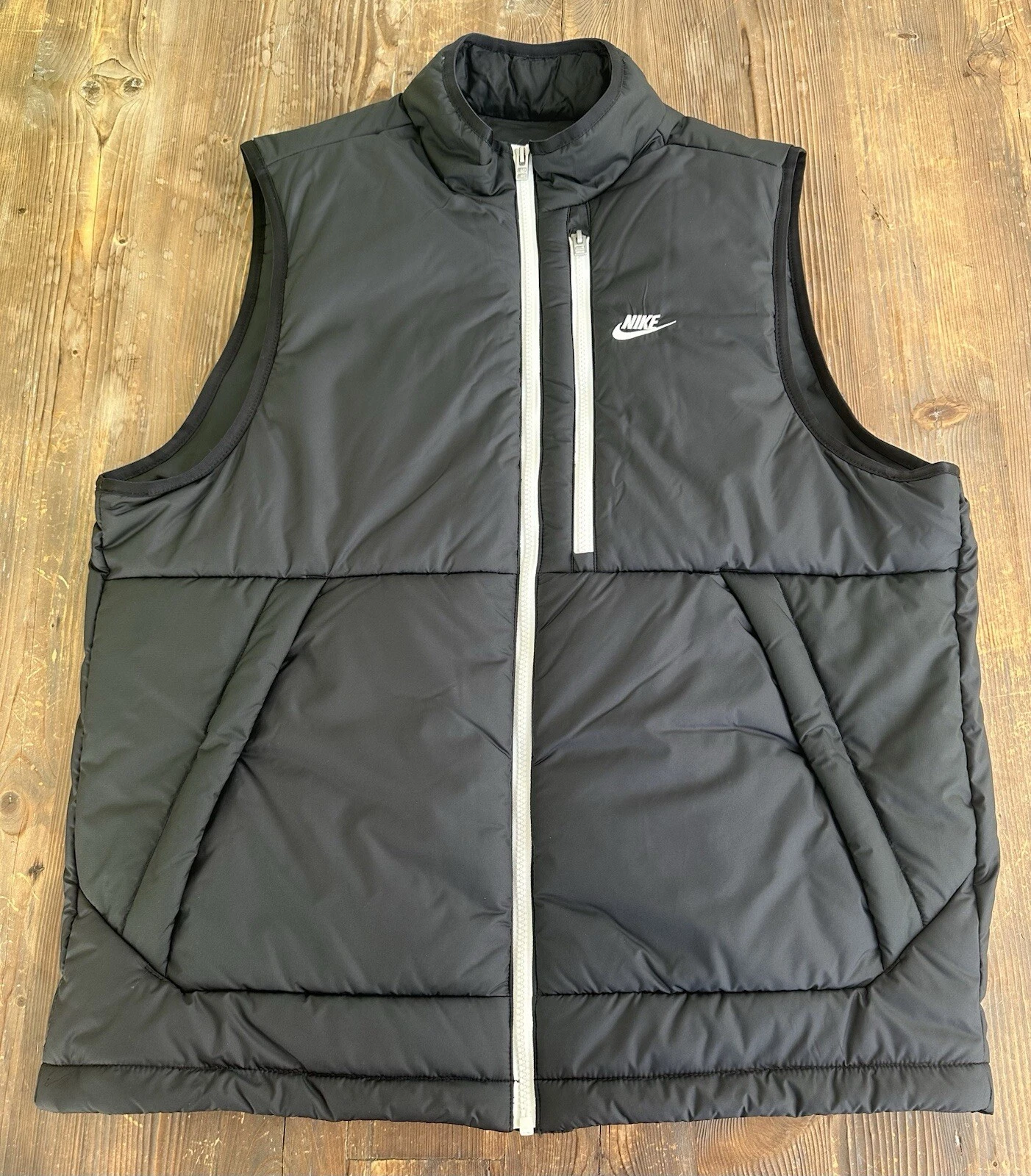 Pre-Owned Men’s Nike Therma-Fit Black Puffer Vest Men’s Size Large