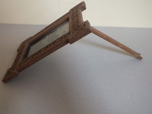 Beautiful Notch Carved Photo Frame - Display Stand - Circa 1900 - Wedding Photo - Picture 3 of 4