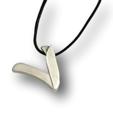 Pendente TRIBE BY BREIL coll. MY WORD lettera V acciaio