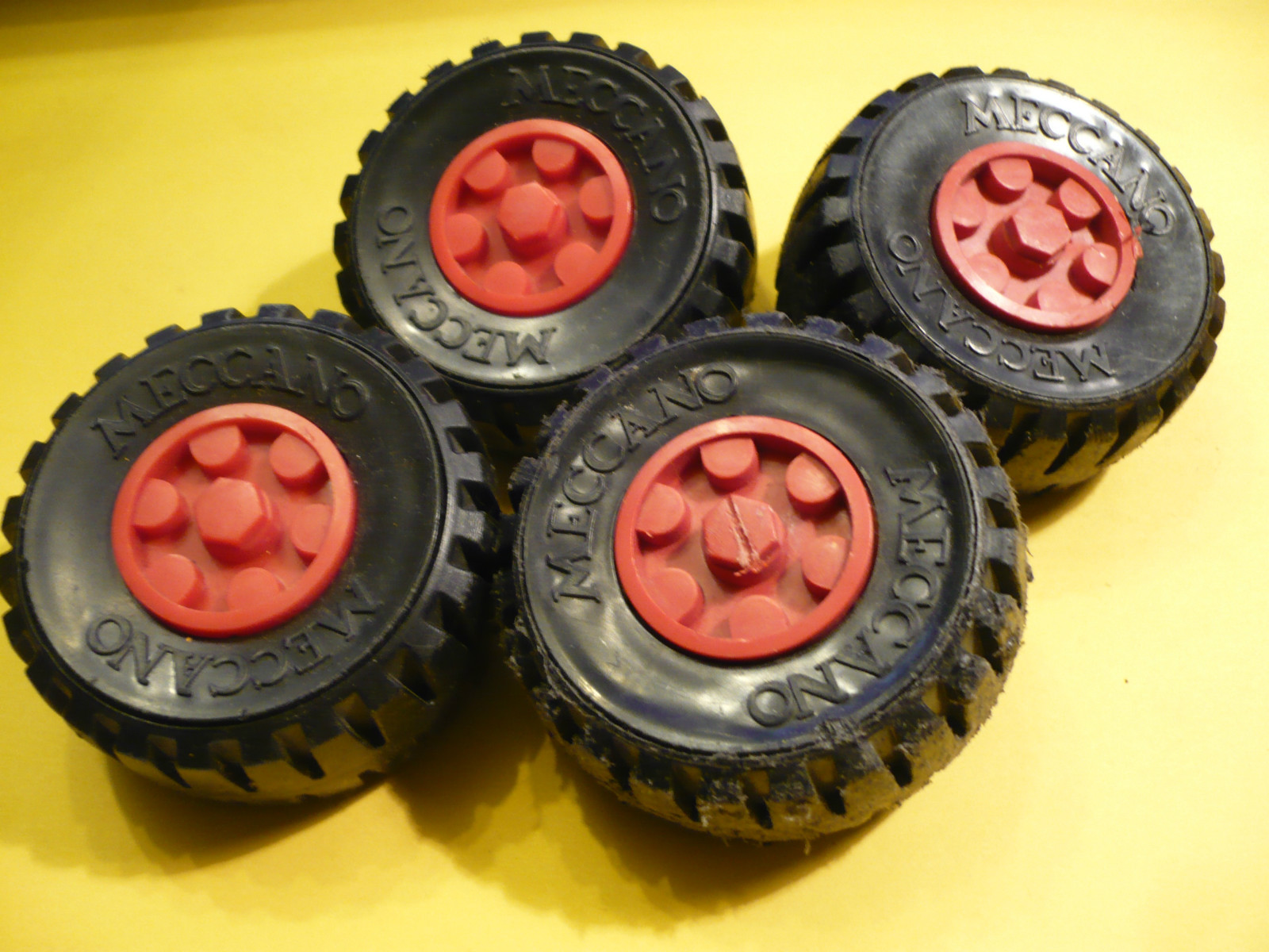 Four Meccano plastic Road Wheels part 322 eBay