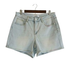 Judy Blue Rainbow Stitch Denim Shorts Women  s 1X Light Wash 5" Inseam Stretch