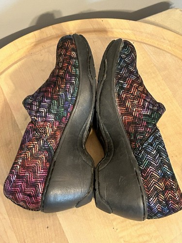 Nurse Mates Clogs Schuhe Damen 7W Leder Bryar rutschfeste Schuhe mehrfarbig - Bild 4 von 9
