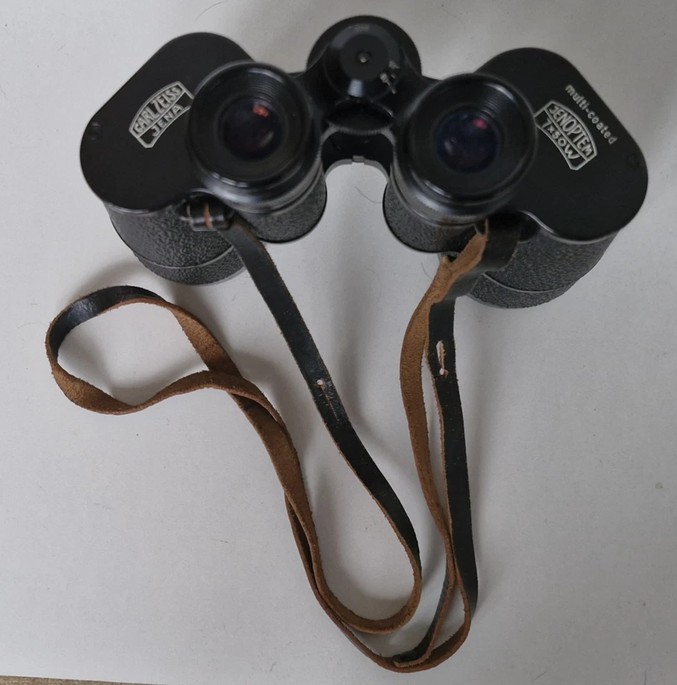 Carl Zeiss Jena Multi-Coated Jenoptem 7x 50W Binoculars With Original Case. - Image 2 of 4