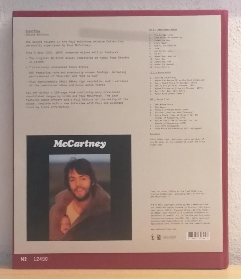 PAUL McCARTNEY : McCARTNEY - 2011 Lim. Numb. Ed. Book with 2CD + 1DVD - Imagen 3 de 4