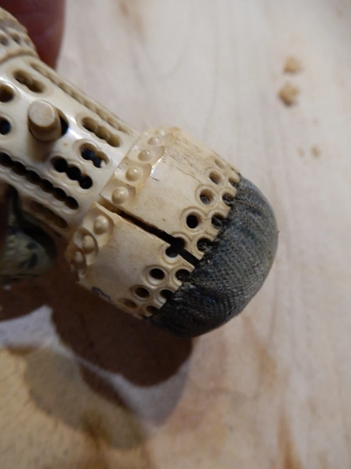 ANCIEN MÈTRE RUBAN DE COUTURE PORTE AIGUILLES TRÉPORT - Photo 2/4