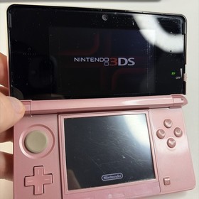 Nintendo 3DS Handheld Video Game Console Pink CTR-001 (USA) W Charger