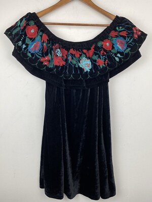 Umgee size Medium Womens Black Velvet Floral Embroidered Off Shoulder  Dress NWT | eBay