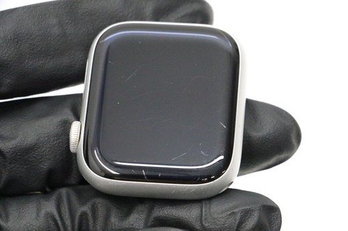 Apple Watch Series 8 GPS Aluminum 45mm - Silver - Photo 9 sur 15
