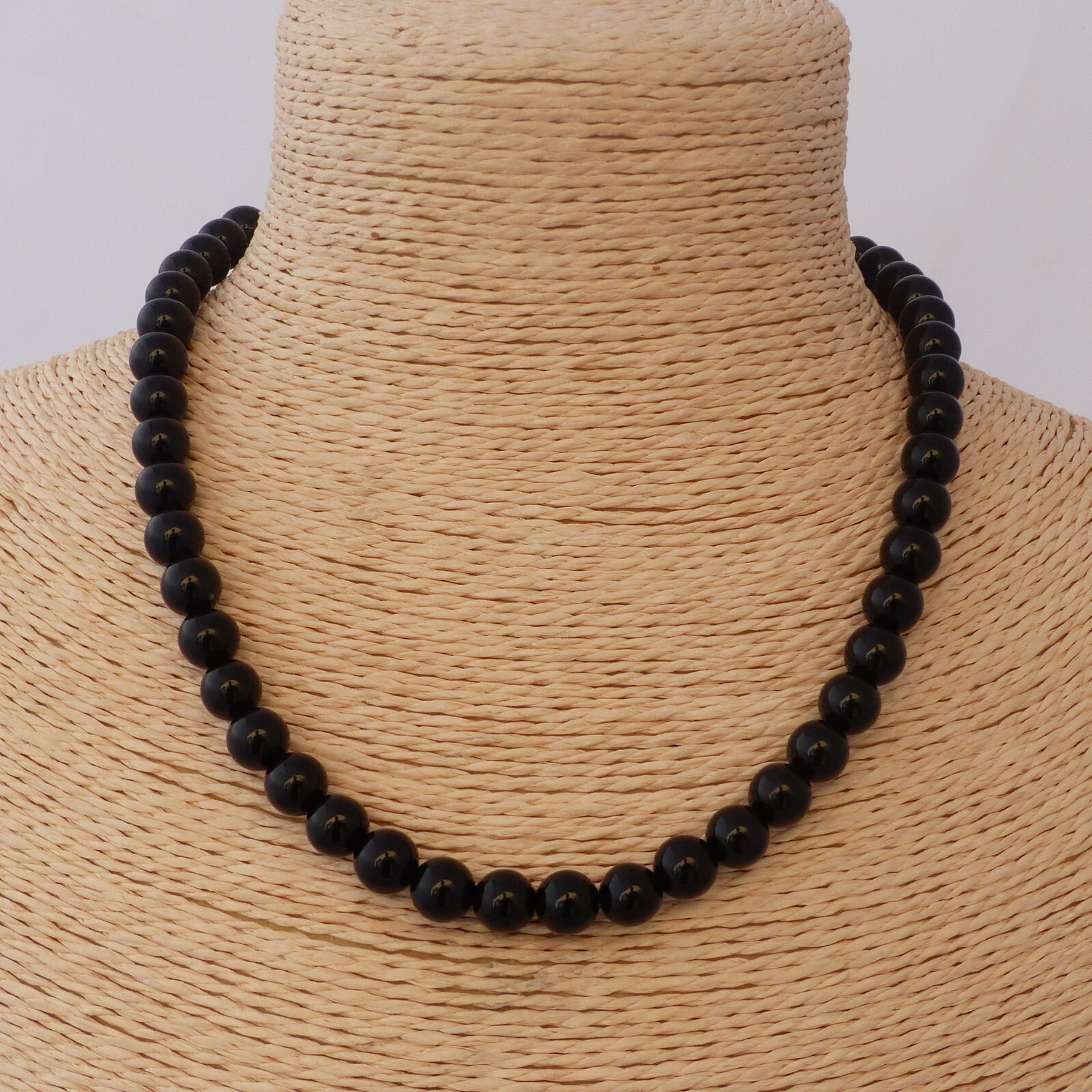 Collier en obsidienne noire avec pendentif classique en pierres naturelles - Noir intense