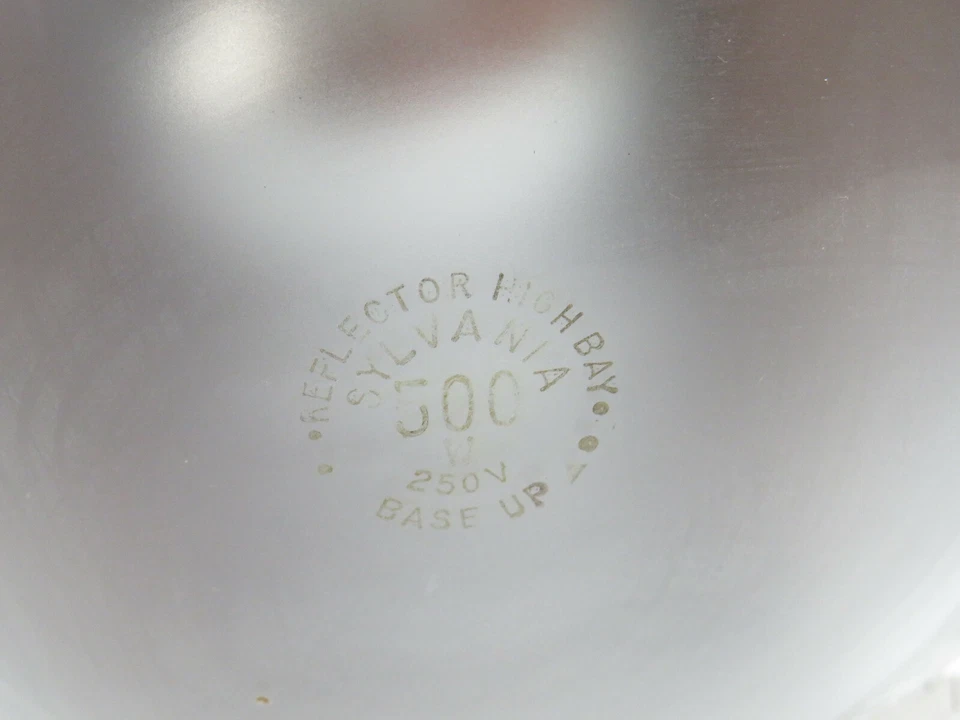 Vintage Sylvania 500-Watt Reflector High Bay Lamp Light Bulb 500W 250-Volt - Image 3 of 4