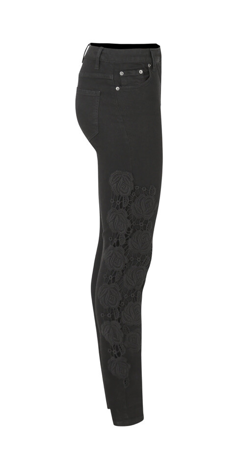 TRELISE COOPER CURATE Black Rose Embroidery Jeans Siz… Gem