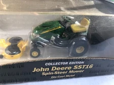 John Deere "SST 16" Spin-Steer Lawnmower Collector's Edition in 1:16 scale NIB