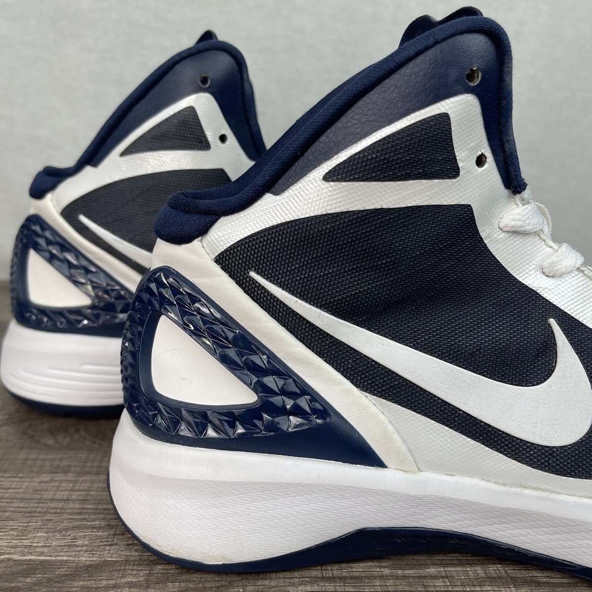 Rare Nike Zoom Hyperdunk 2011 Basketball Shoes (454138-103 Rare Nike Zoom Hyperdunk 2011 Basketball Shoes (454138-103