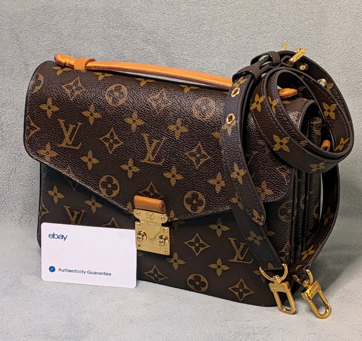 Louis Vuitton Pochette Metis Monogram Crossbody Bag AR0147