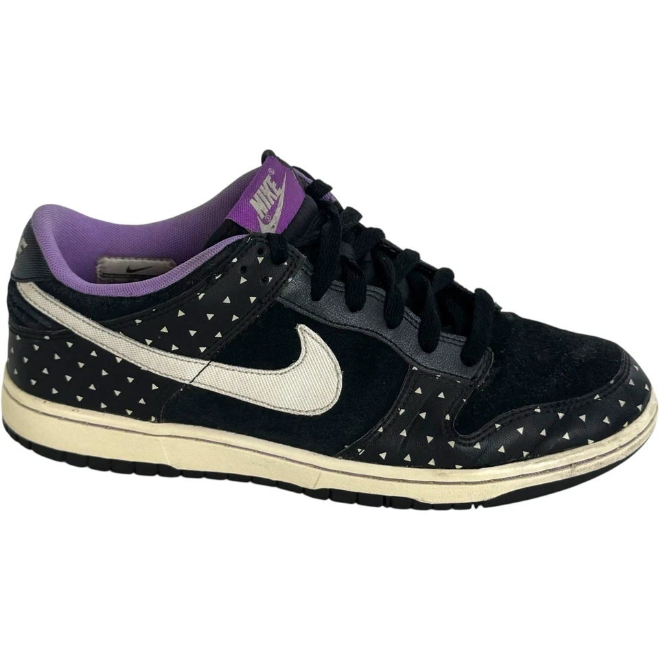 Zapatilla deportiva Nike Dunk baja ajustada con estampado de lunares negra/púrpura láser/vela para mujer 8,5 Foto 4 de 4