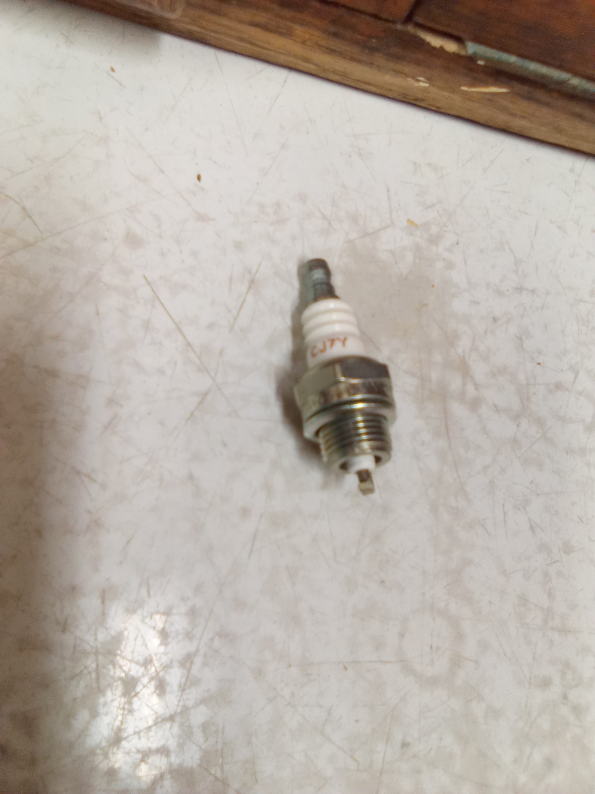 Champion Spark Plug Cj7y