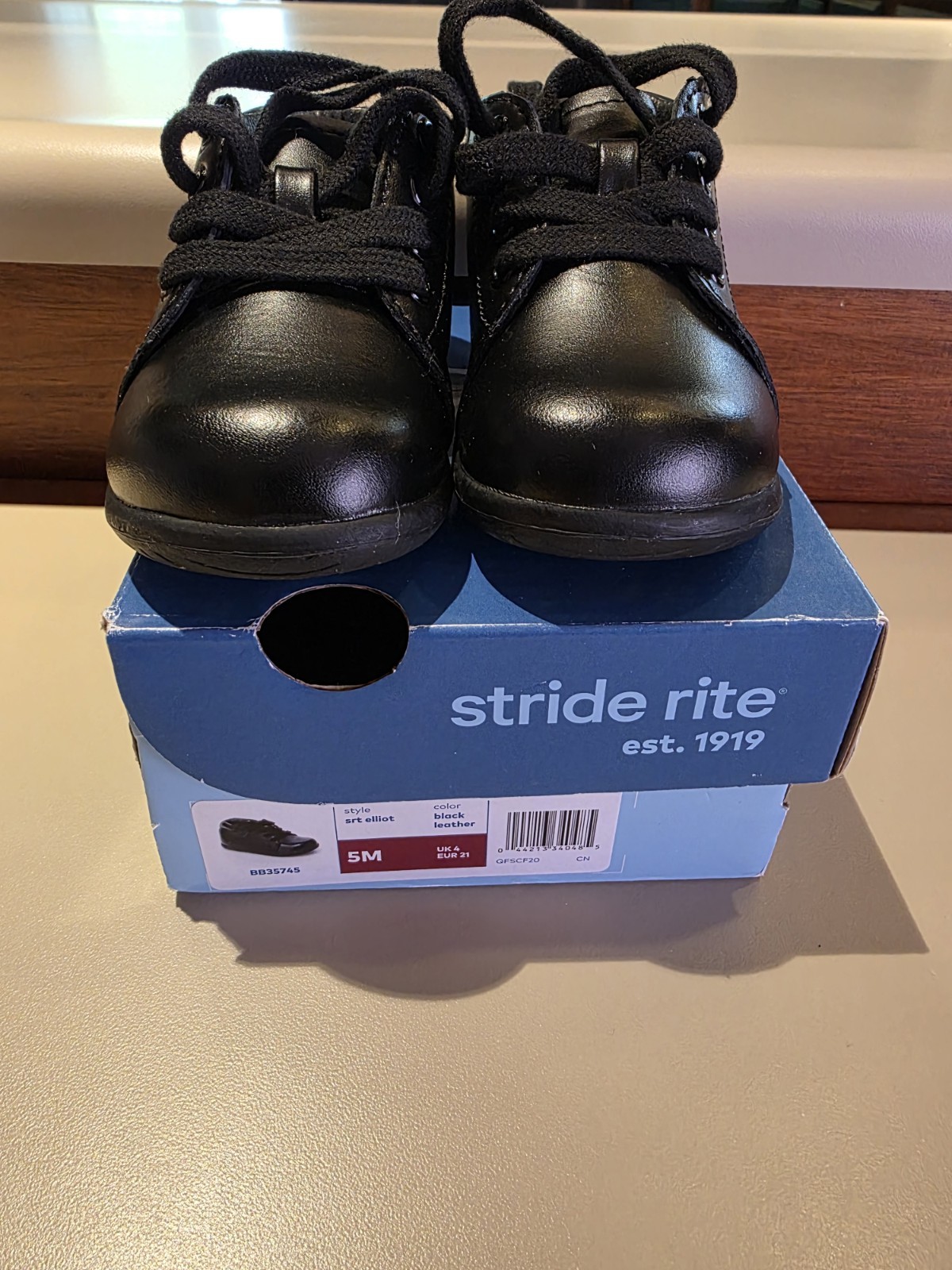 Stride Rite SRT Elliot Boys Black Leather Lace-Up Sneaker Sh