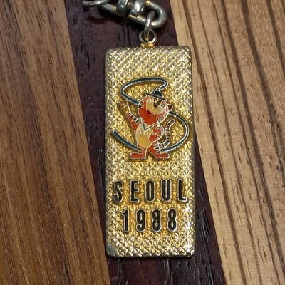 THE OLYMPICS TIGER KEY CHAIN SEOUL 1988 24k GOLD PLATED SUNG BANG