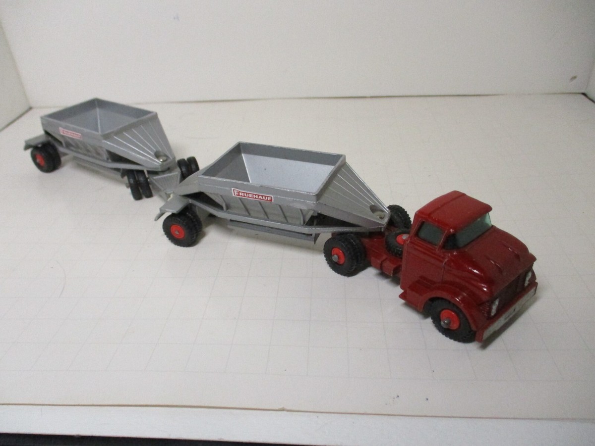 MATCHBOX MAJOR PACK M-4 Fruehauf Hopper Train - Avec Boîte d'Origine