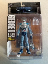 MR. FREEZE BATMAN SECRET FILES ACTION FIGURE! BATMAN ROGUES GALLERY! NIB