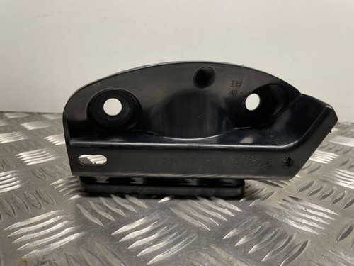 BMW 3 E90 E91 2010 Stoßstange hinten rechts Halterung 7118194 GIR61789