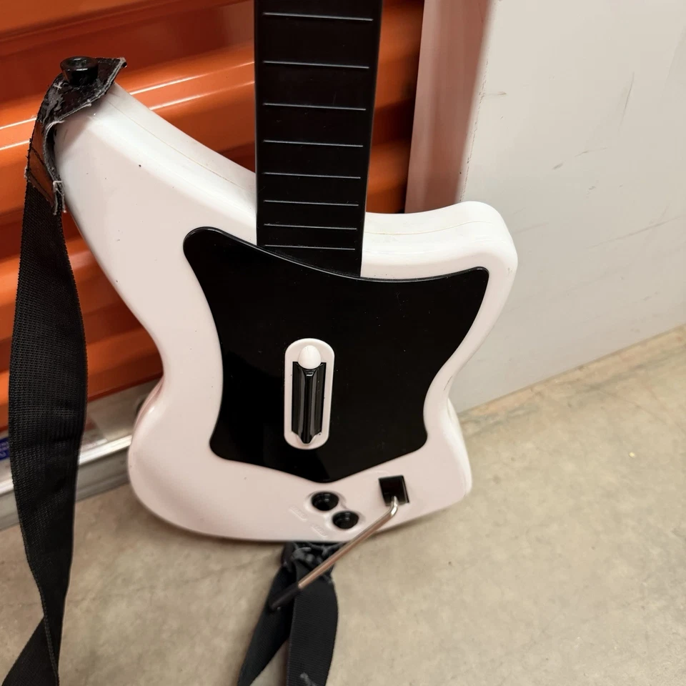 PS2 красный октановый гитара герой беспроводной гитара белый с ремнем 95025 * без ключа * - Изображение 4 из 4