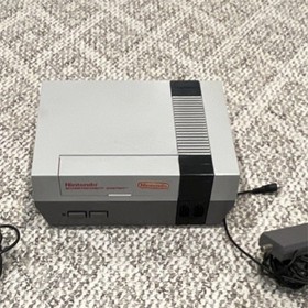 Nintendo Entertainment System Console w/ NES Advantage Controller & Accessories