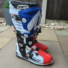 Forma Predator 2.0 MX/Enduro Motorcycle Boots - Red/ White / Blue