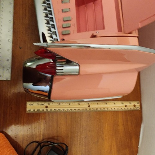 Vintage CADILLAC AM/FM RADIO/Cassette BoomBox Popworks 3-1489 Pink Nice *READ - Picture 11 of 18