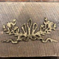 SHABBY VINTAGE  WALL PICTURE ,DOOR TOPPER PEDIMENT