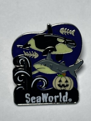 Limited Edition, Seaworld Pins VERY RARE ONLY 1200 Made Orca Shark Pumpkin  