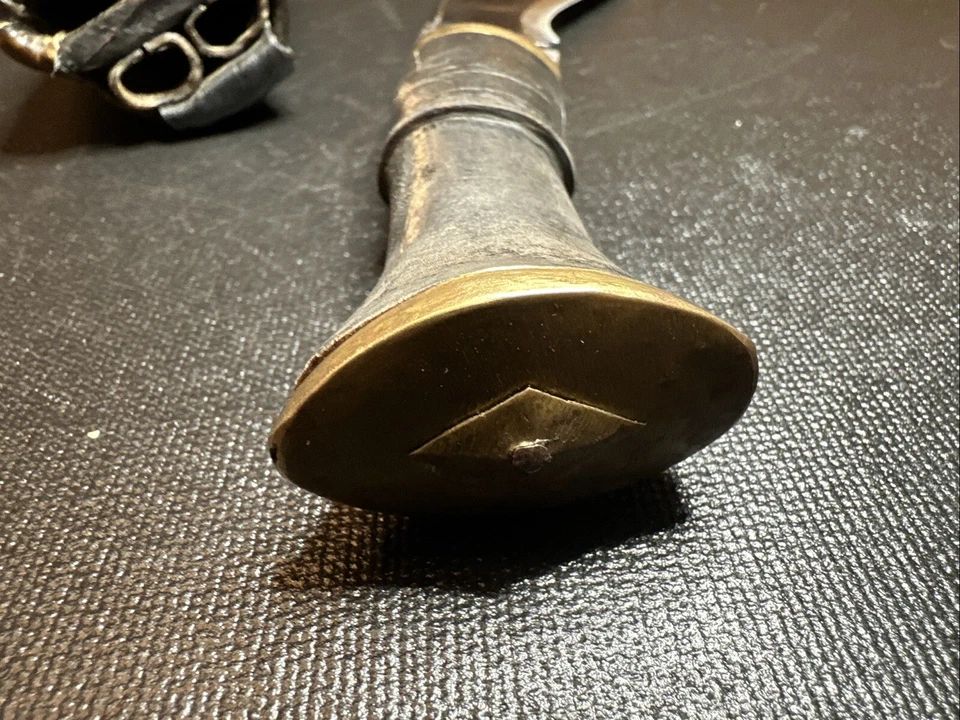 Antiguo Kukri puro de combate con empuñadura de cuerno Foto 4 de 4