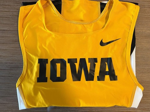 Women's Small Team Issued University of Iowa Nike NCAA Track And Field Singlet - Picture 3 of 5