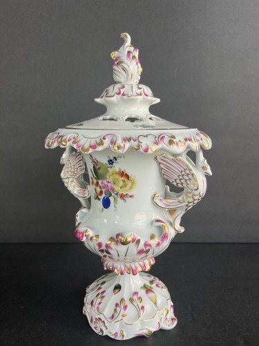Herend "Rothschild" dragon handle Pink Lidded Vase Queen Victoria Baroque style - Picture 4 of 16