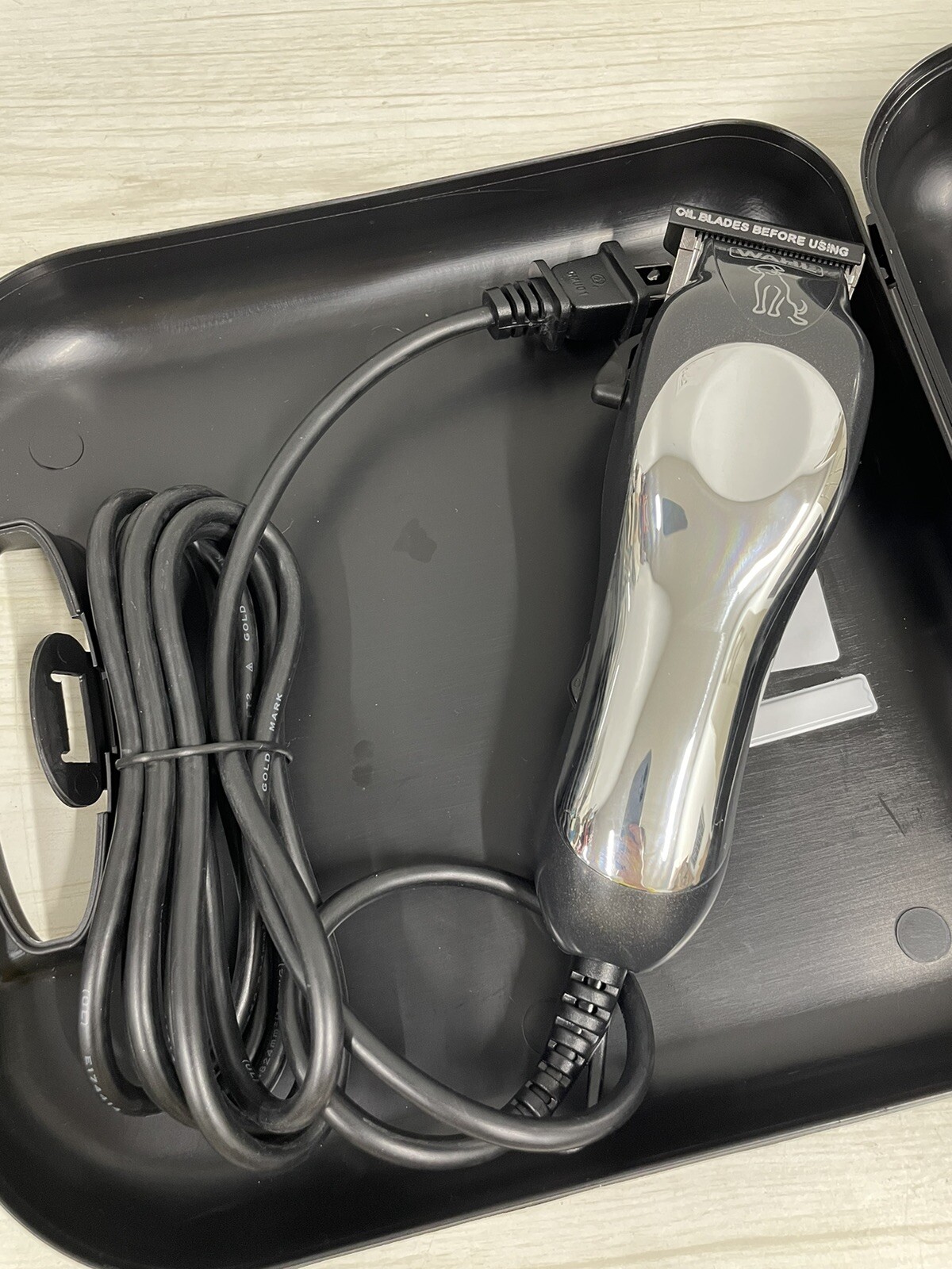 WAHL Dog/Pet Clippers Set Model PCMC3 120V/60Hz Scissors Comb Case