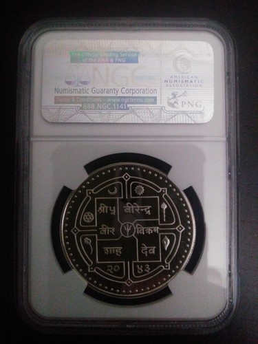 1986 NEPAL SILVER VS2043 250 RUPEES WWF MUSK DEER NGC PF 69 ULTRA CAMEO RARE - Picture 2 of 2