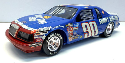 Monogram 1:24 Scale Ken Schrader's #90 Sunny King Ford Klaver Pro Built Model
