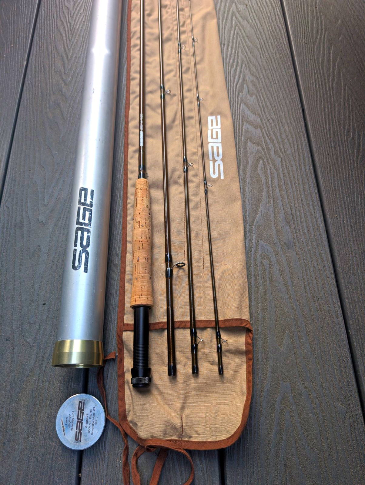 Sage Graphite II 690-4DS Fly Rod 9ft #6 4pc Graphite 3 9/16oz Tube & Sock