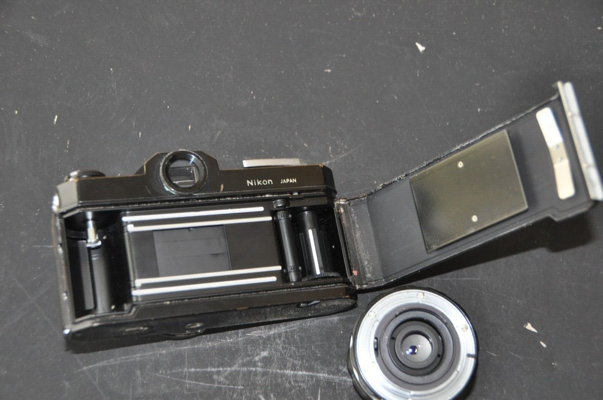 Nikkormat w/ Nikkor-S Auto 35 mm f:2.8 | eBay
