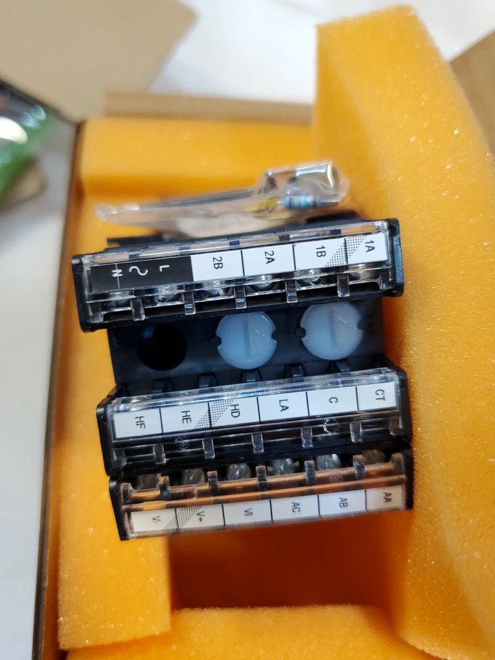 invensys, Eurotherm, Temperature Controller, 3216 /CC/VH/LDXX/R/XXX/G/ENG, New - Image 4 of 4