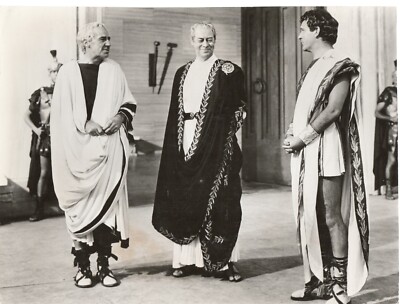 Elizabeth Taylor,  Richard Burt & R. Harrison-Cleopatra - rare press photographs