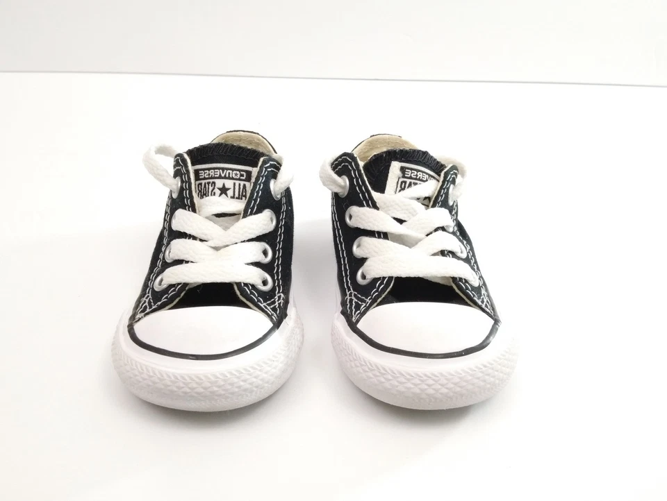 Camiseta baja Converse Infant Chuck Taylor All Star negra talla 4 ¡100 % auténtica! Foto 2 de 4
