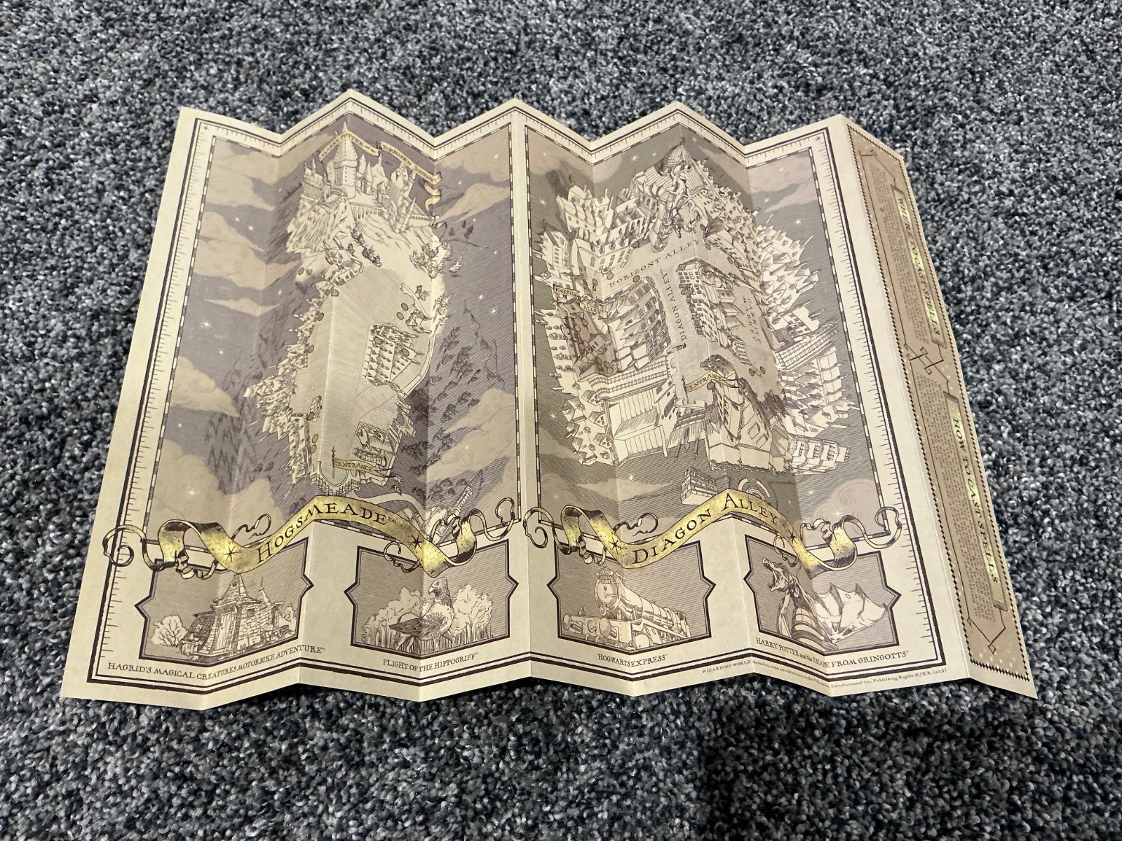 The Wizarding World of Harry Potter Interactive Wand Sequoia Red 2ND Generation