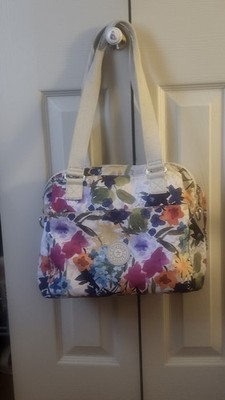 High Quality Kipling Multicolor Bag medium Handle. Just right length.